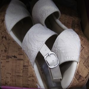 Womens shoes